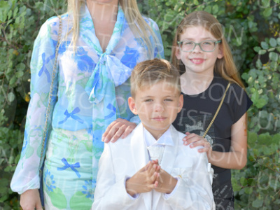 Holy-Communion_0608-1