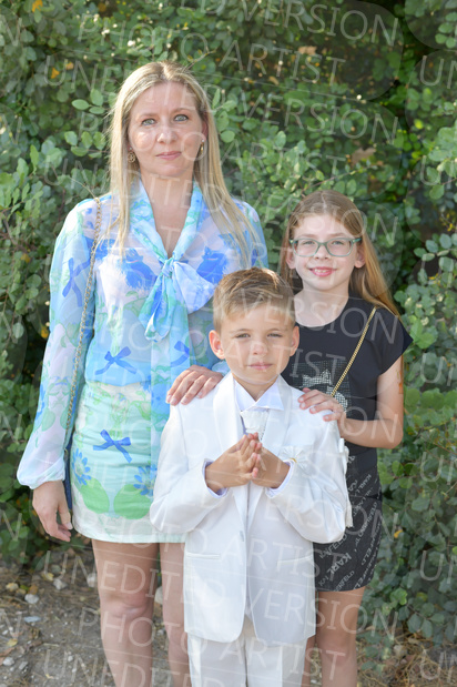 Holy-Communion_0608-1