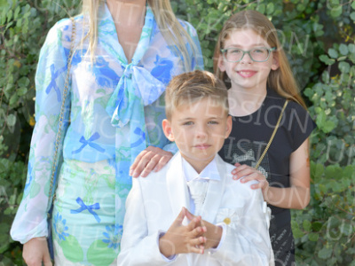 Holy-Communion_0609-1