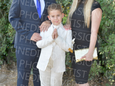 Holy-Communion_0625-1