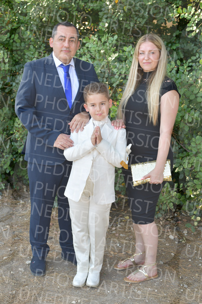 Holy-Communion_0625-1