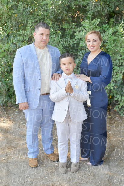 Holy-Communion_0750-1