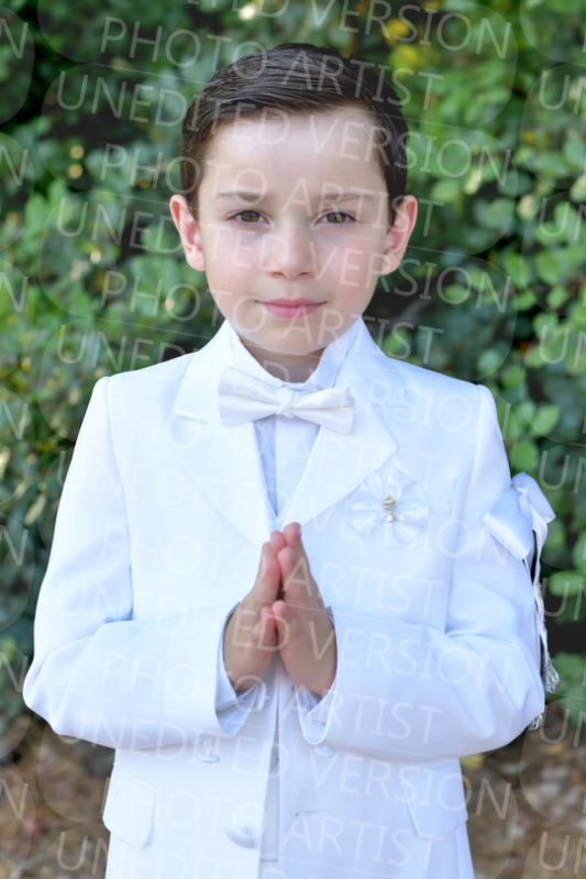 Holy-Communion_0803-1