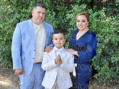 Holy-Communion_0900-1