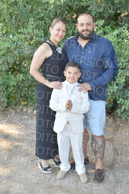 Holy-Communion_0910-1