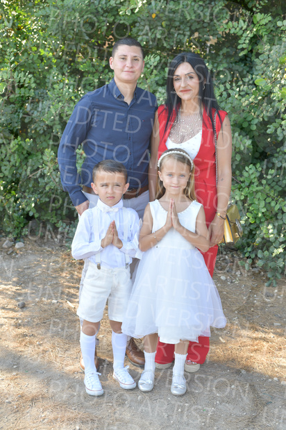 Holy-Communion_0970-1