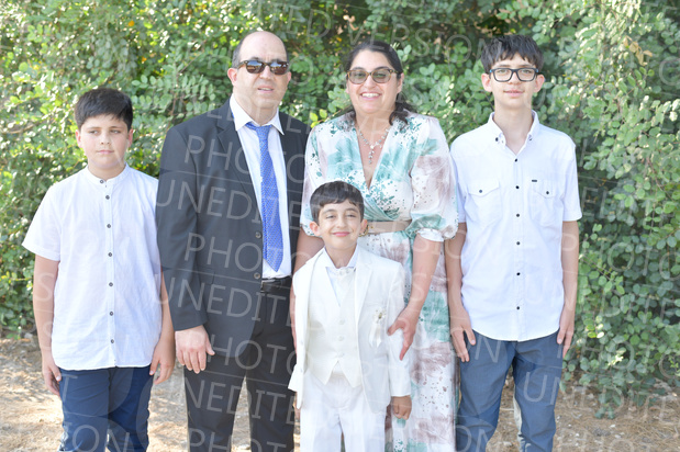 Holy-Communion_1003-1