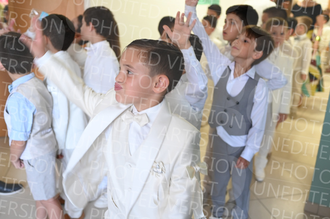 Holy-Communion_1049