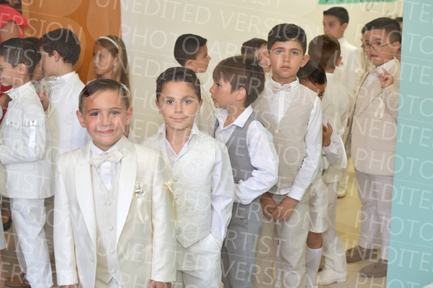 Holy-Communion_1055
