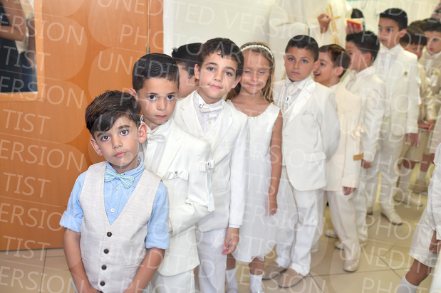 Holy-Communion_1061