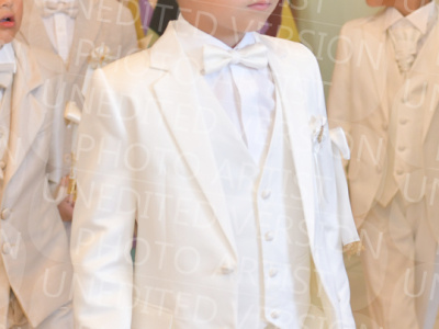 Holy-Communion_1074