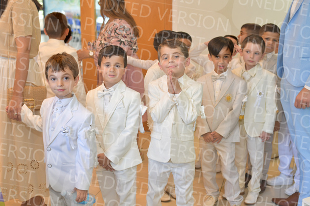 Holy-Communion_1091