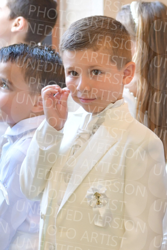 Holy-Communion_1096-1