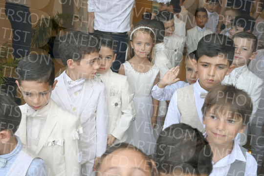 Holy-Communion_1105-1