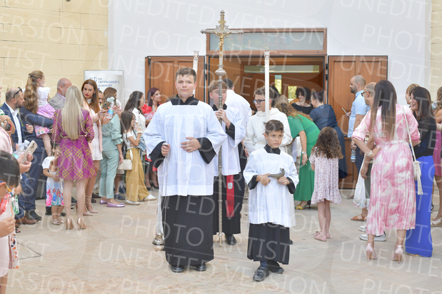 Holy-Communion_1109-1