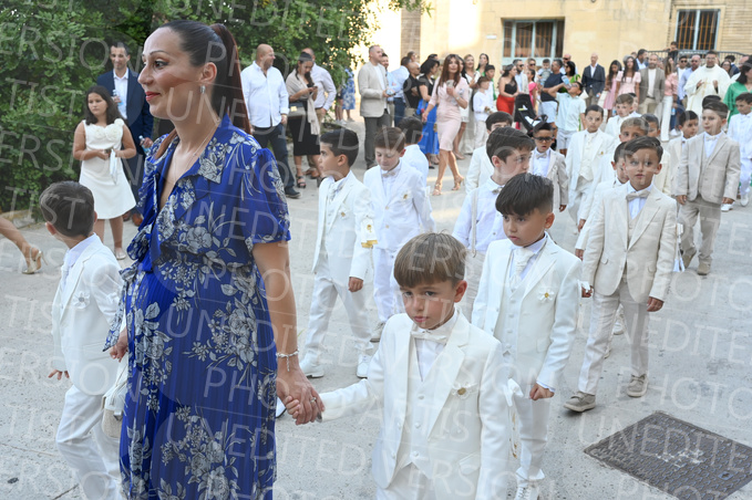 Holy-Communion_1181