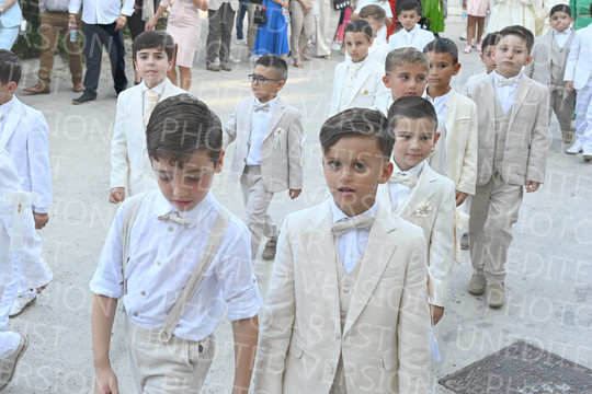 Holy-Communion_1185