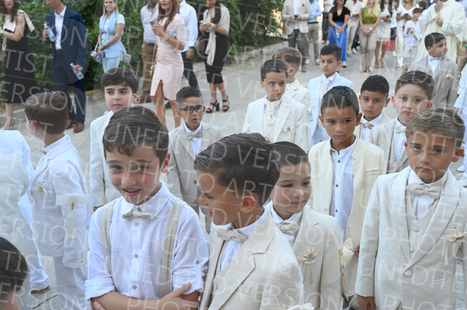 Holy-Communion_1188