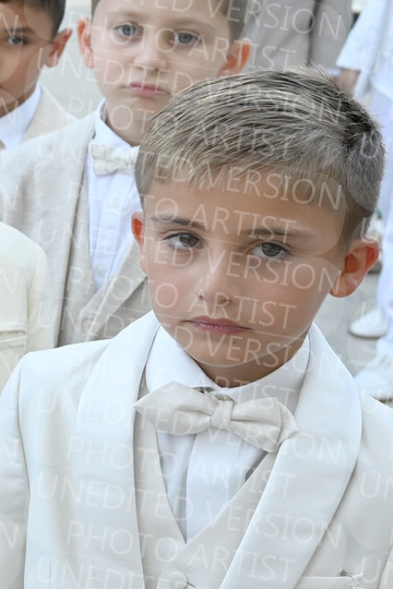 Holy-Communion_1189