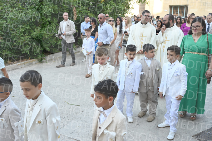 Holy-Communion_1198-1