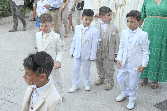 Holy-Communion_1199-1