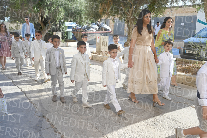 Holy-Communion_1205