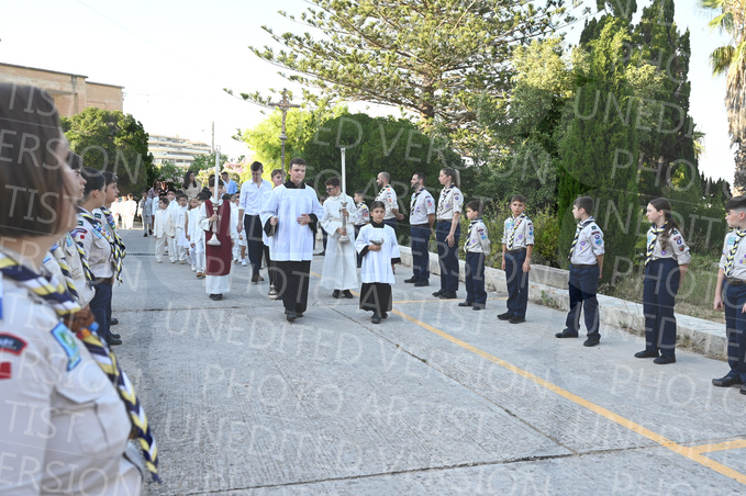 Holy-Communion_1223