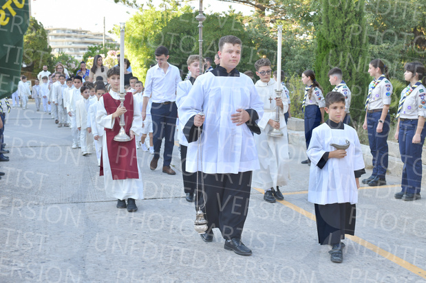 Holy-Communion_1227-1