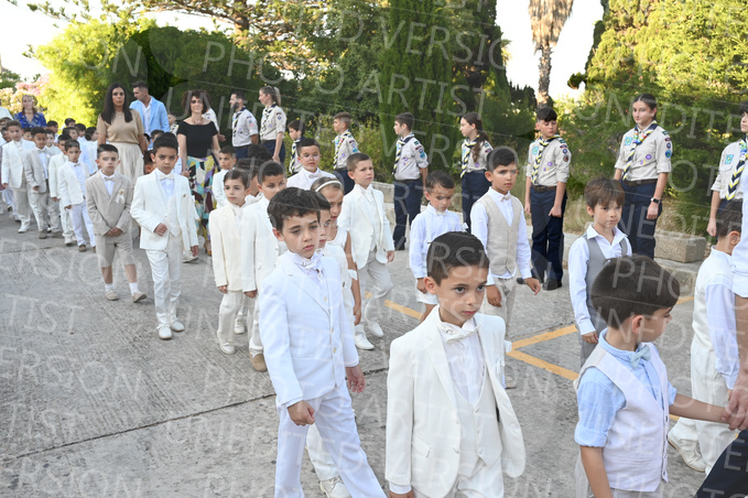 Holy-Communion_1239-1