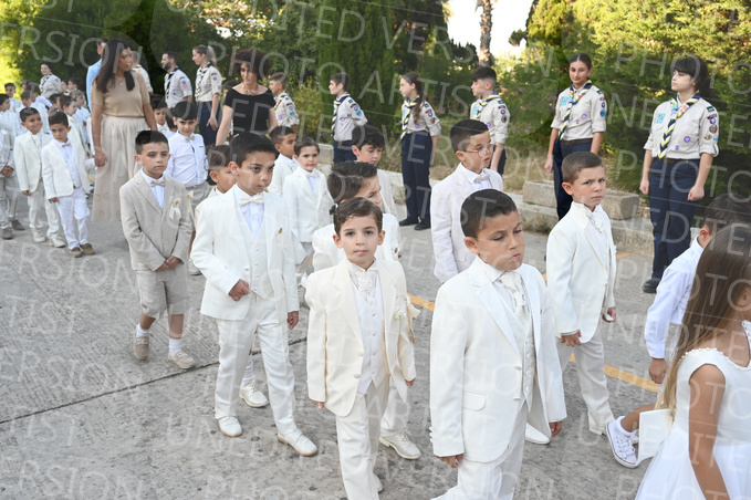 Holy-Communion_1249