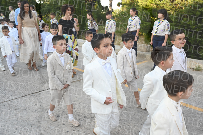 Holy-Communion_1251-1