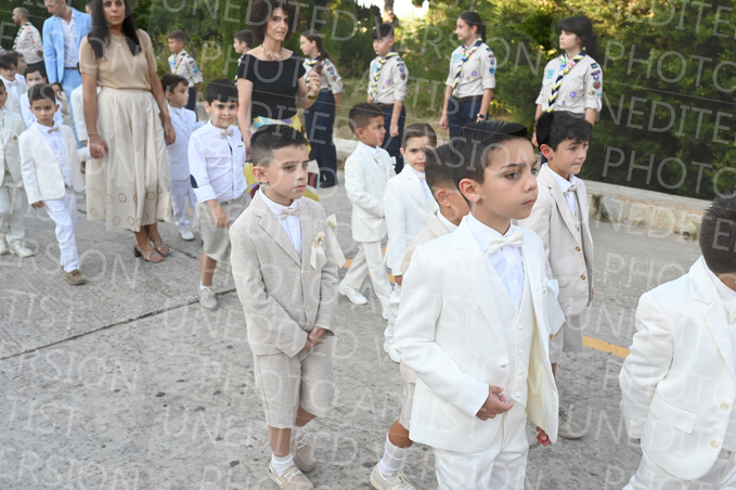 Holy-Communion_1253-1