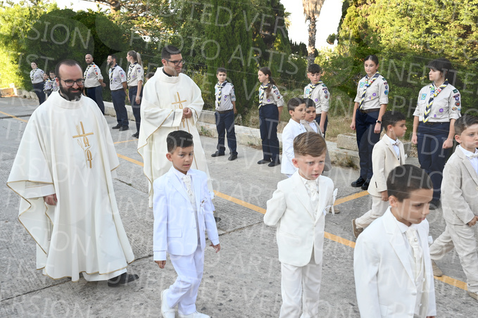Holy-Communion_1292