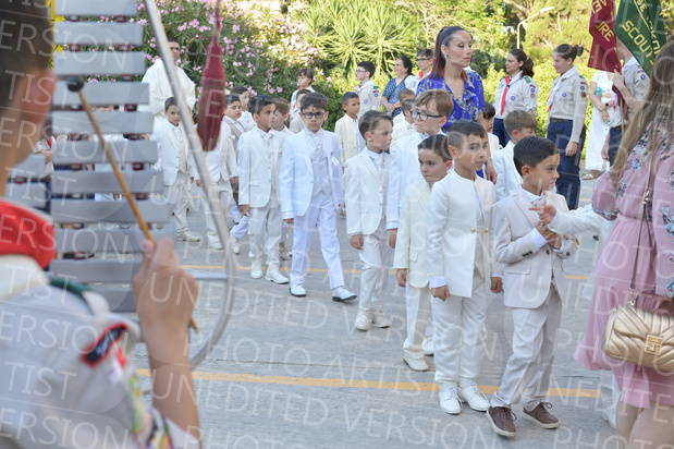 Holy-Communion_1298