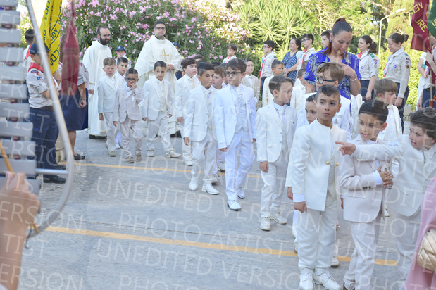 Holy-Communion_1299-1