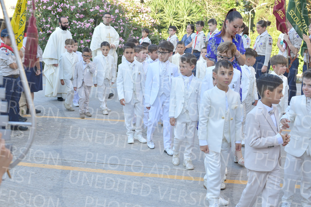 Holy-Communion_1300