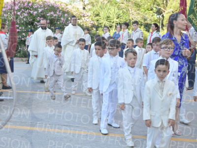 Holy-Communion_1301-1