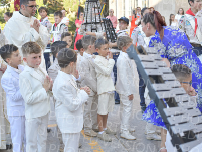 Holy-Communion_1304-1