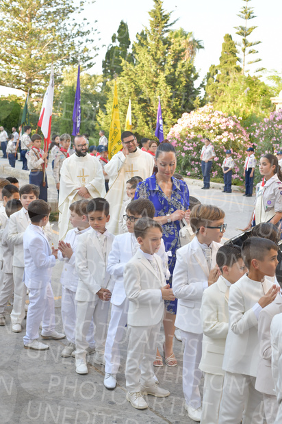 Holy-Communion_1310-1