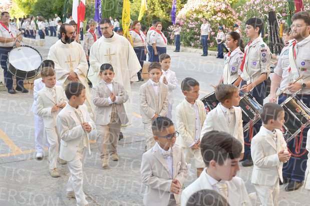 Holy-Communion_1316-1