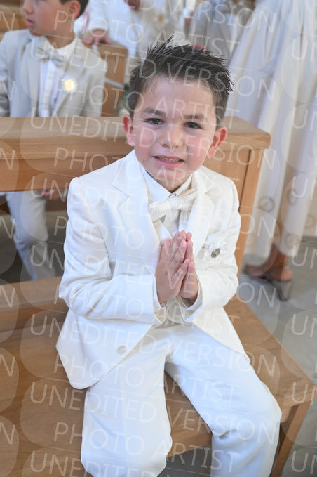 Holy-Communion_1337-1