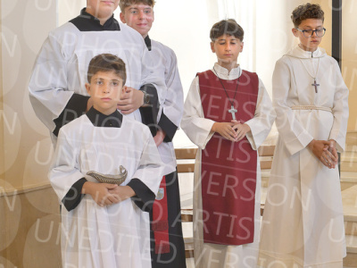 Holy-Communion_1348-1