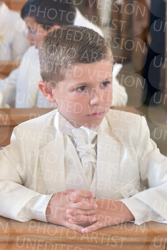 Holy-Communion_1359-1