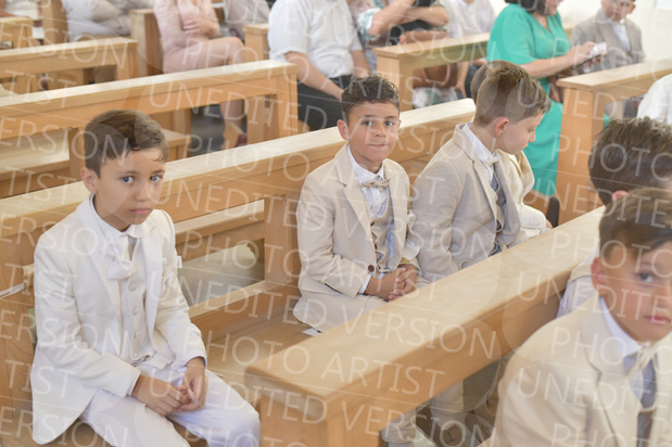 Holy-Communion_1454