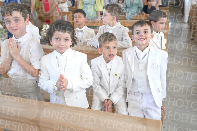 Holy-Communion_1460