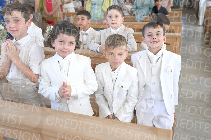 Holy-Communion_1463