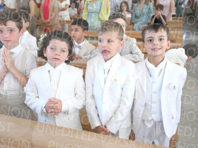 Holy-Communion_1464-1