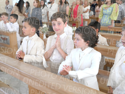 Holy-Communion_1470-1