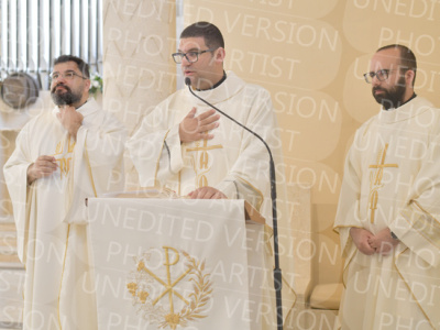 Holy-Communion_1471-1