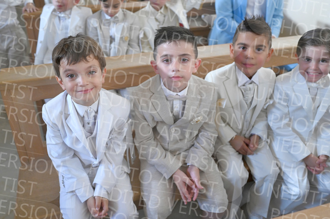 Holy-Communion_1506